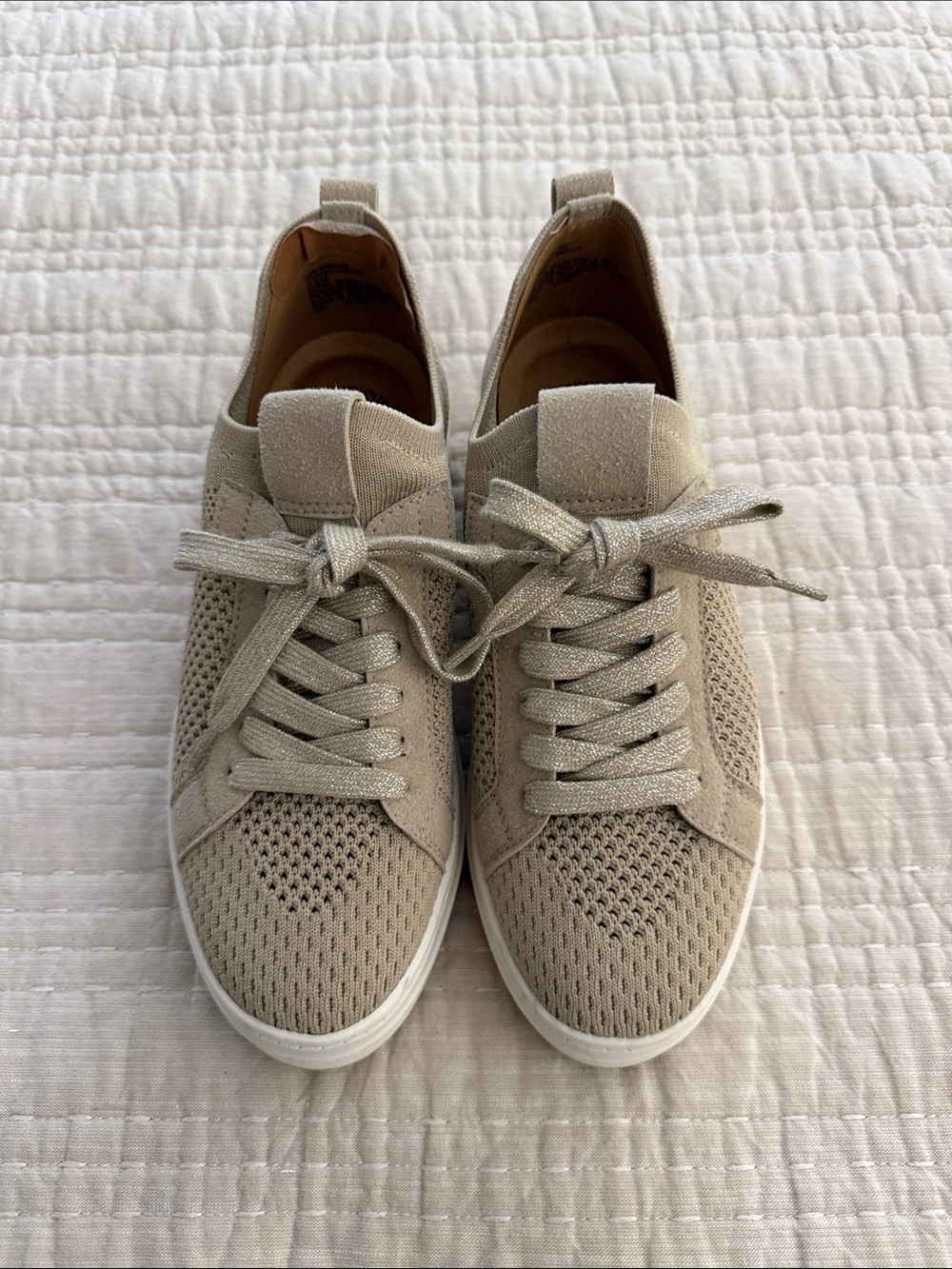 White Mountain Beige Knit gold Lace-Up easy on Sneakers